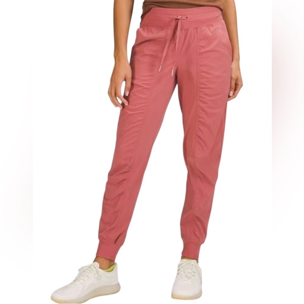 Lululemon Dance Studio Mid-Rise Pant Regular Rose | Size 0, Full Length
